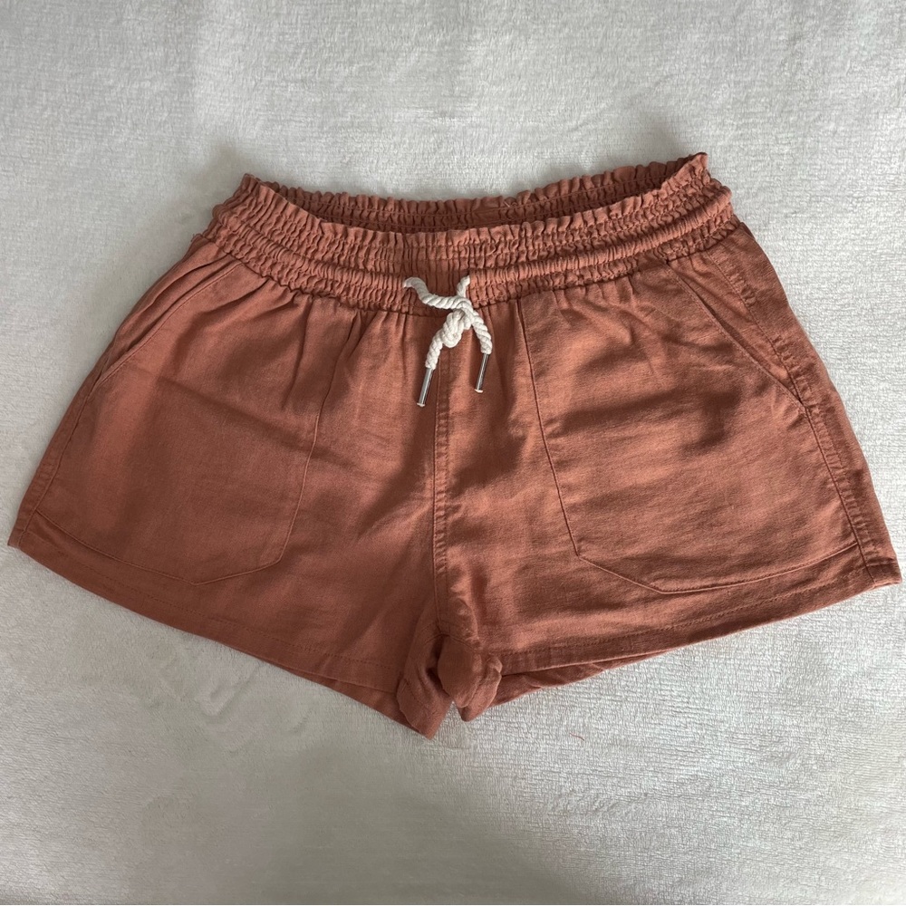 3 for $25! Love‎ Tree Women's Rust Linen Blend 2in inseam Shorts, size large